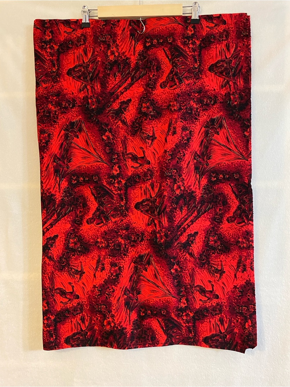 Vintage 50s 60s VHY Hawaiian Textiles 35" x 90" 2.5 yards red surfing fabric